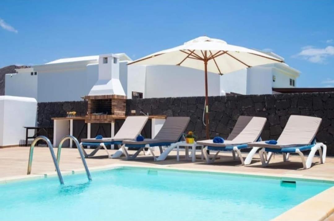 Villa Lola Playa Blanca  Luaran gambar